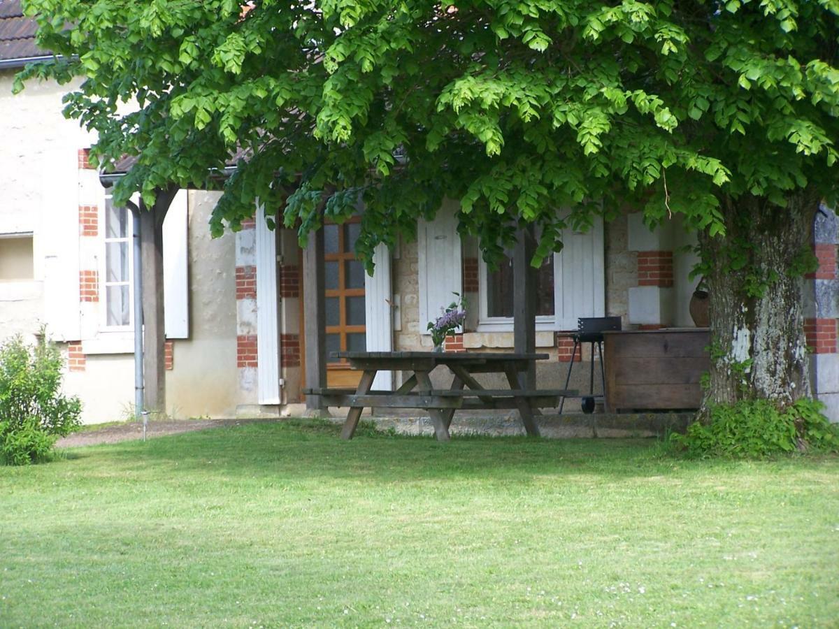 Gite En Forterre Druyes-les-Belles-Fontaines Екстер'єр фото
